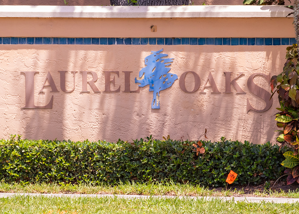 Laurel Oaks